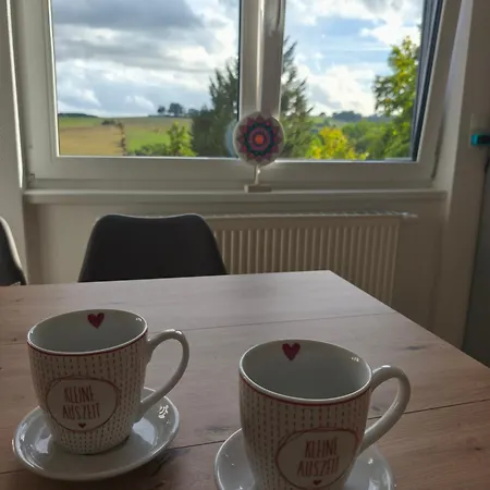 Kleine Auszeit Eifel Mit Dachterrasse דירה *